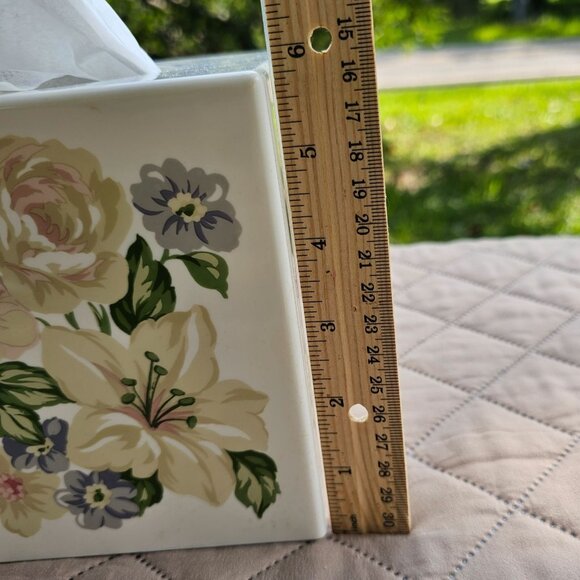 Vintage Cube Tissue Holder for Vanity "Passion Flower" Made in USA Pastel Floral - Picture 6 of 8